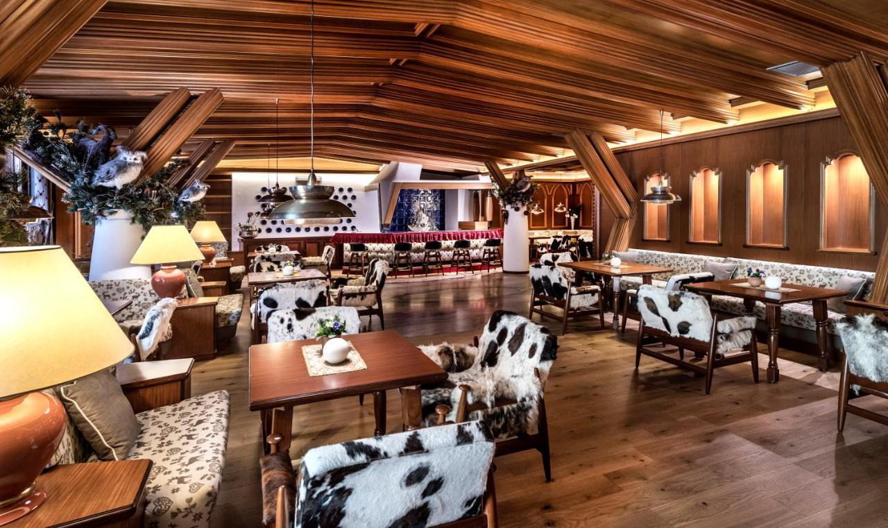 Alpen Hotel Corona Vigo di Fassa Exteriör bild