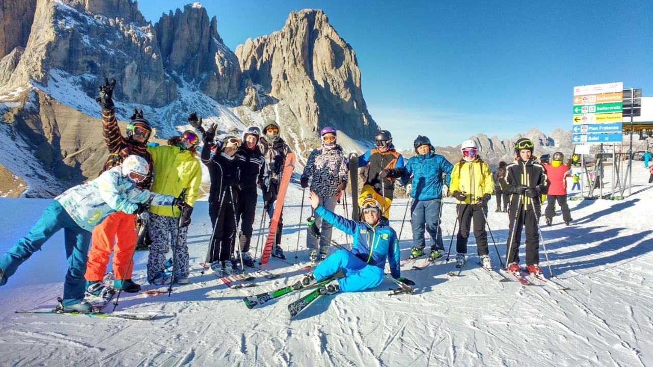 Alpen Hotel Corona Vigo di Fassa Exteriör bild