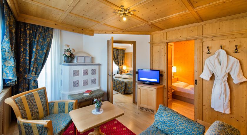 Alpen Hotel Corona Vigo di Fassa Rum bild